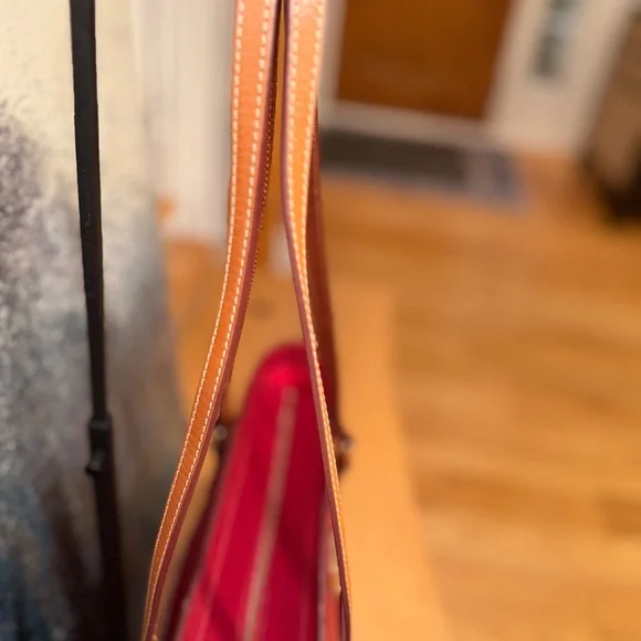 Dooney & Bourke Pebble Grain Small Lexington Tote - Picture 7 of 16